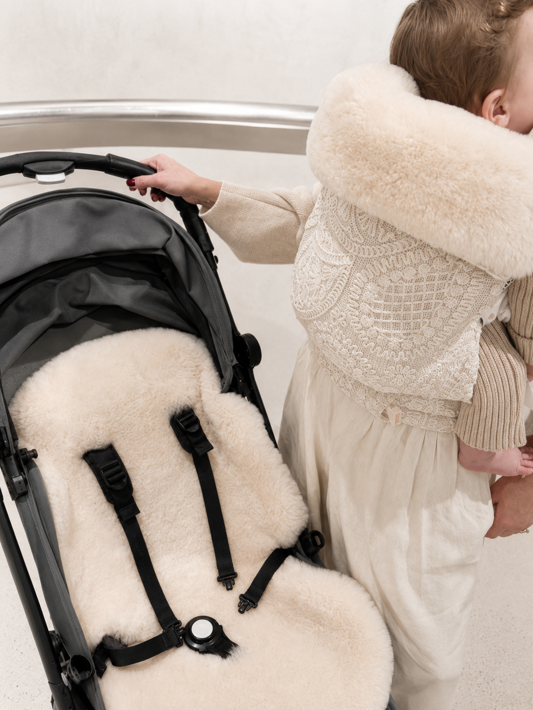 (PREORDER ENVÍO 25/09/26) mömo Premium Merino™ Carrier - Crema