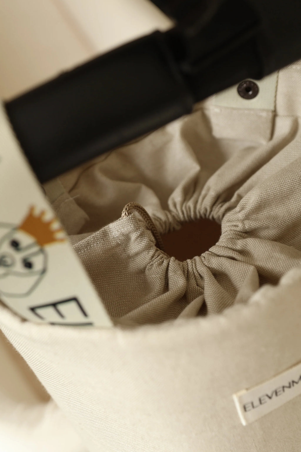 Bolso Mandana Mömo x Elevenmia Apron Jean